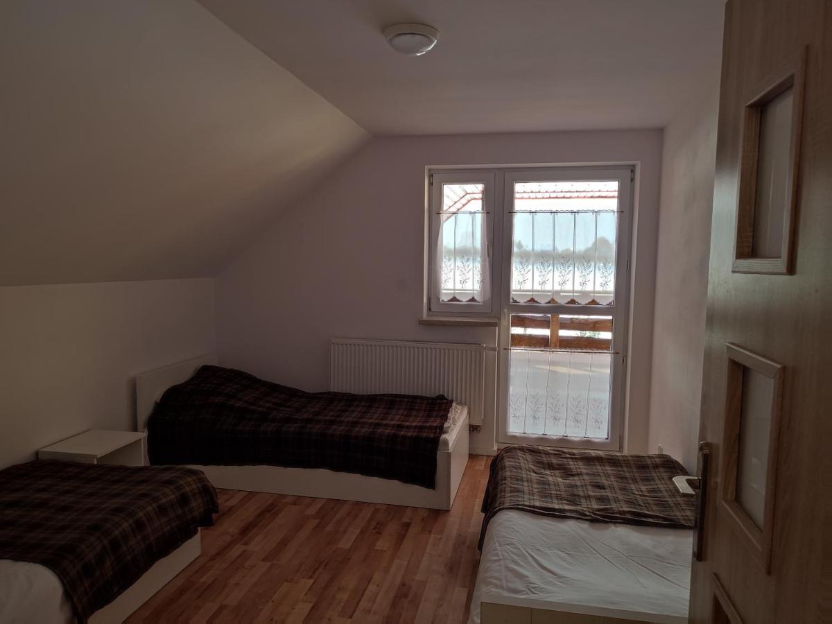 Farm stay Agrowczasy Nad Stawem *