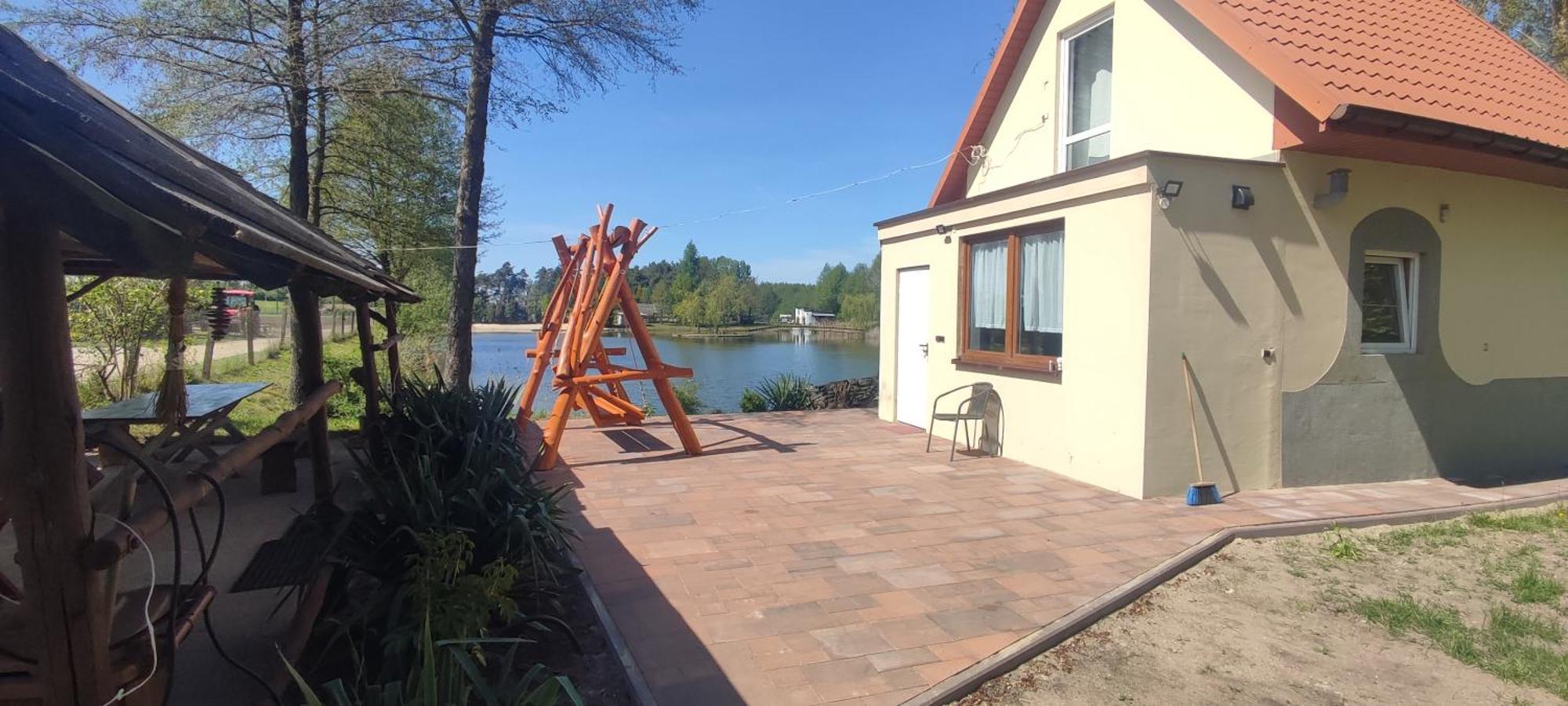 Farm stay Agrowczasy Nad Stawem