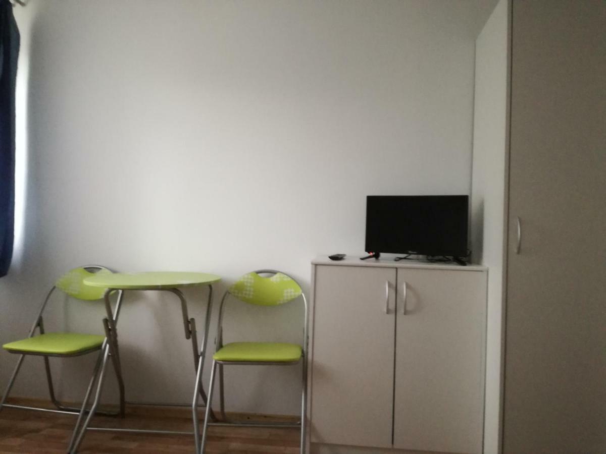 Agrowczasy Nad Stawem Farm stay
